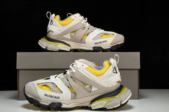 BLCG TRACK SNEAKER 542436 W1ST3 GoAnywhere 2381