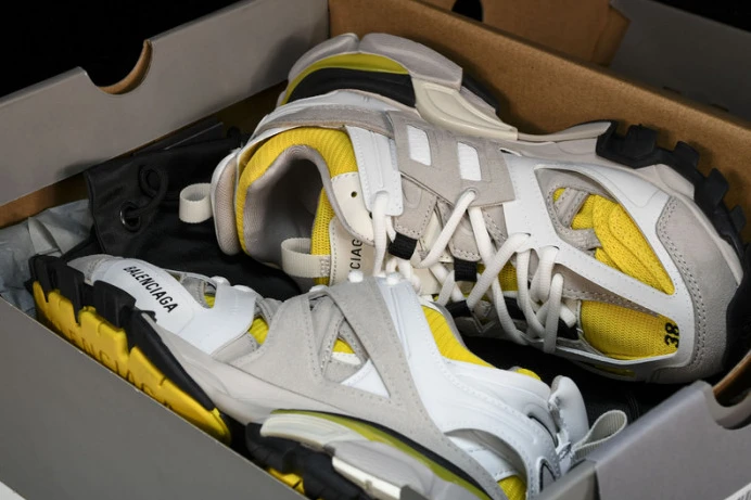 BLCG TRACK SNEAKER 542436 W1ST3 GoAnywhere 2381