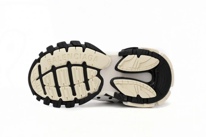 BLCG TRACK SNEAKER 542436 W3NH3 WellDesigned 2369