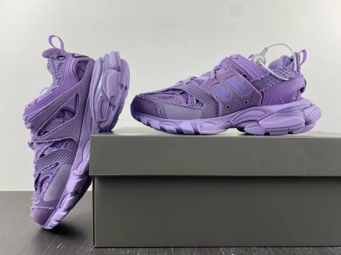 BLCG TRACK SNEAKER 542436 W3RD1 Comfortable 2553