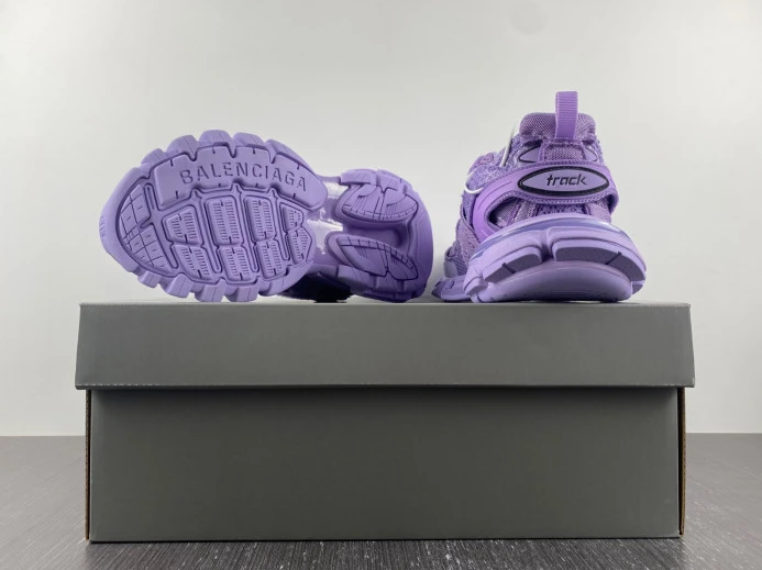 BLCG TRACK SNEAKER 542436 W3RD1 Comfortable 2553