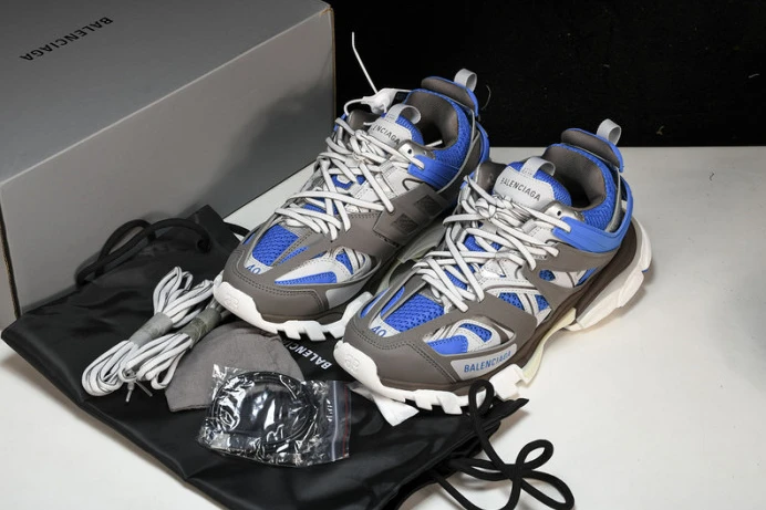 BLCG TRACK SNEAKER 555036 W3AD5 StreetReady 2373