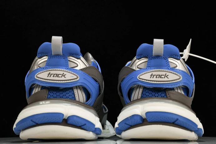 BLCG TRACK SNEAKER 555036 W3AD5 StreetReady 2373