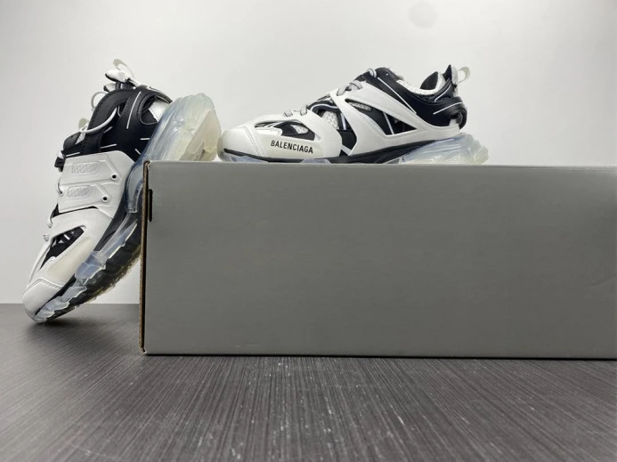BLCG TRACK SNEAKER 647741 W3BZ2 TopPick 2568