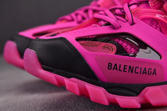 BLCG TRACK SNEAKER 647742 W38M5 Comfortable 2548