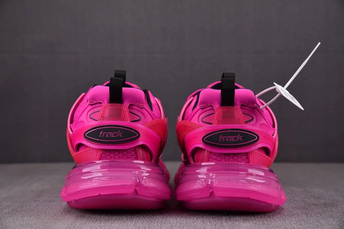 BLCG TRACK SNEAKER 647742 W38M5 Comfortable 2548