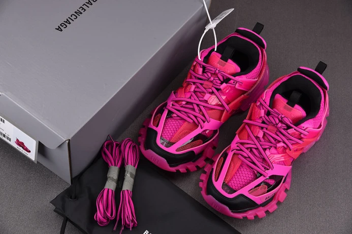 BLCG TRACK SNEAKER 647742 W38M5 Comfortable 2548