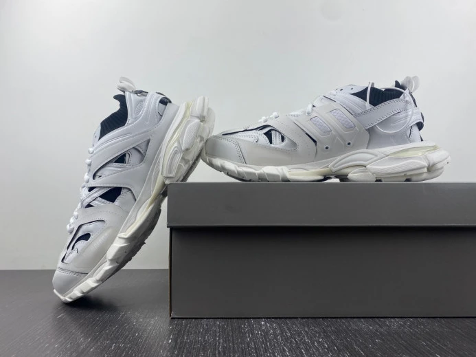 BLCG TRACK SNEAKER 736330 W3SKC UrbanStyle 2377