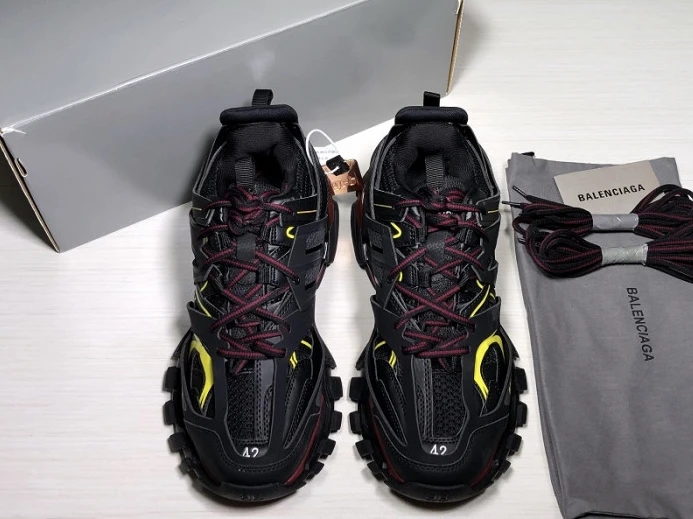 BLCG TRACK TRAINER 'BLACK BORDEAUX' 542023 W1GB1 AllSeason 2642