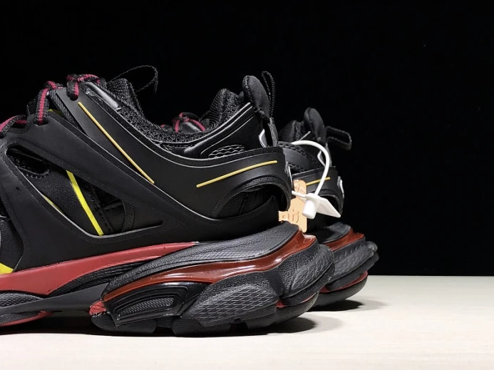 BLCG TRACK TRAINER 'BLACK BORDEAUX' 542023 W1GB1 AllSeason 2642