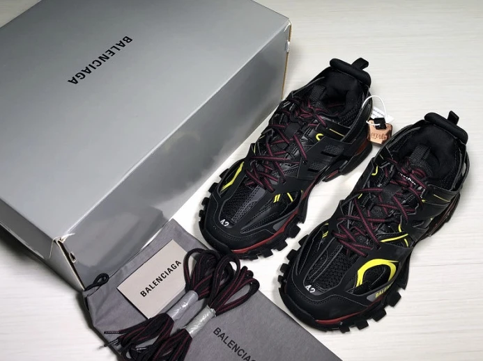 BLCG TRACK TRAINER 'BLACK BORDEAUX' 542023 W1GB1 AllSeason 2642