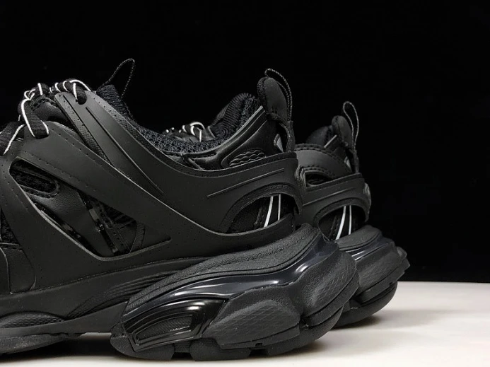 BLCG TRACK TRAINER 'TRIPLE BLACK' 542023 W1GB1 UrbanStyle 2636