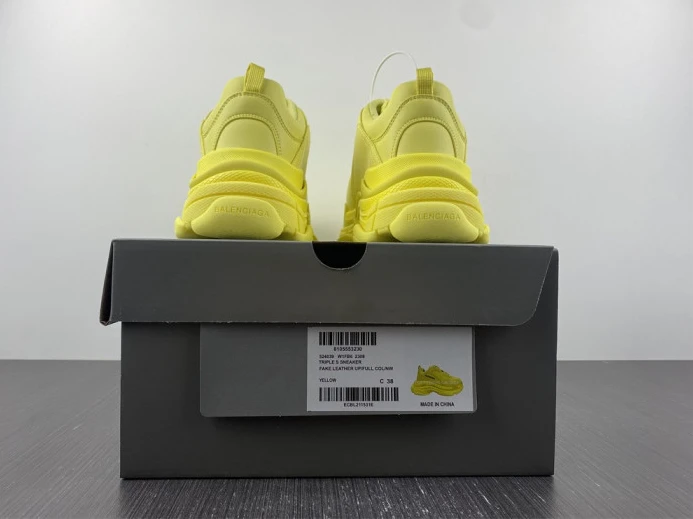 BLCG TRIPLE S SNEAKER 524039 W1FB5 StreetReady 2487