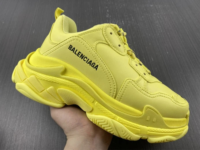 BLCG TRIPLE S SNEAKER 524039 W1FB5 StreetReady 2487