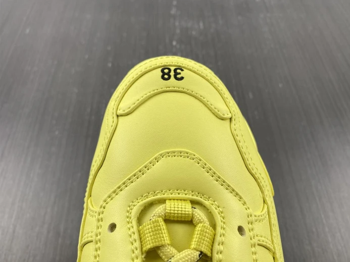 BLCG TRIPLE S SNEAKER 524039 W1FB5 StreetReady 2487