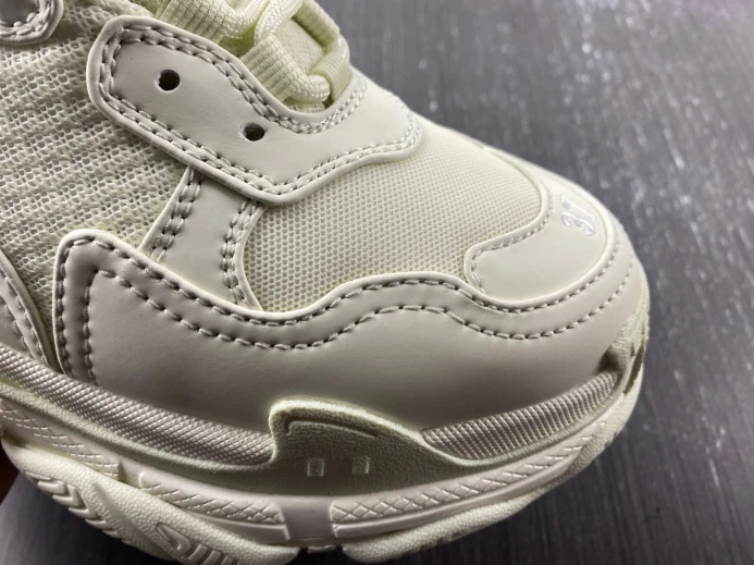 BLCG TRIPLE S SNEAKER 524039 W2CR5 Comfortable 2386