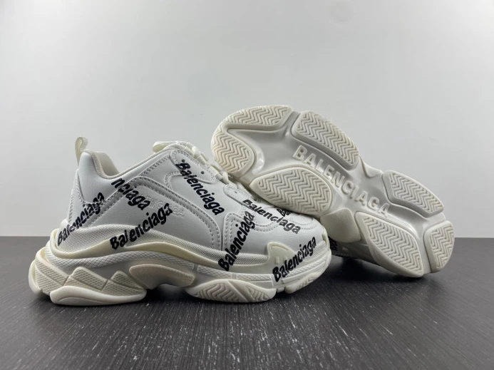BLCG TRIPLE S SNEAKER 524039 W2FAB UrbanStyle 2354