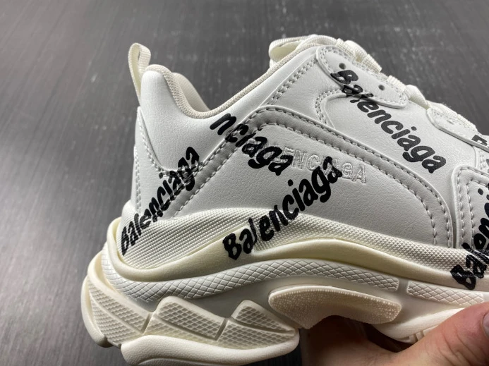 BLCG TRIPLE S SNEAKER 524039 W2FAB UrbanStyle 2354