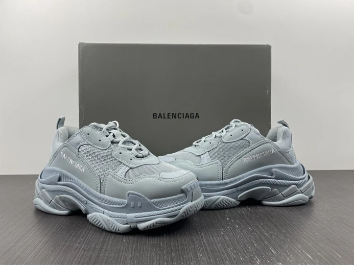 BLCG TRIPLE S SNEAKER 524039 W2FW1 HighQuality 2503