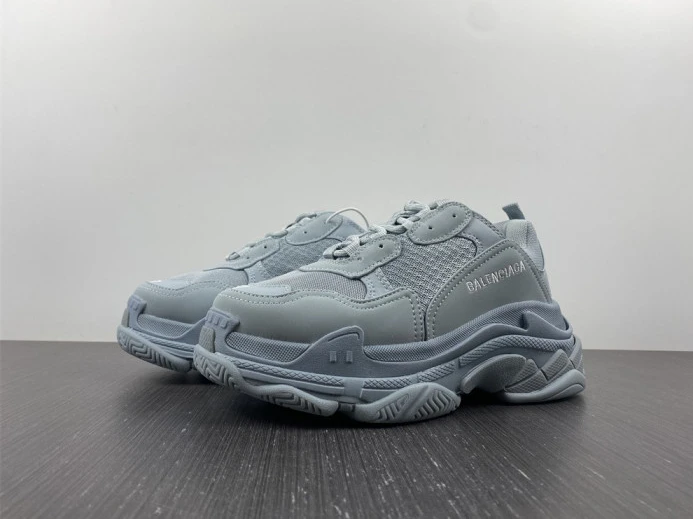 BLCG TRIPLE S SNEAKER 524039 W2FW1 HighQuality 2503