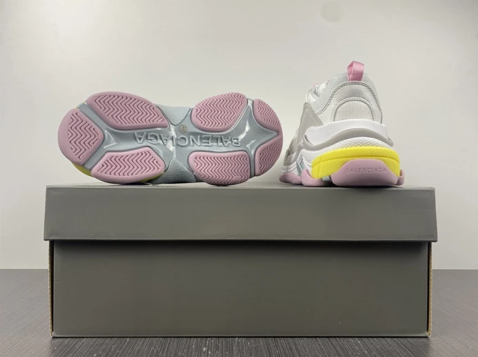 BLCG TRIPLE S SNEAKER 524039 W2FW4 Popular 2494