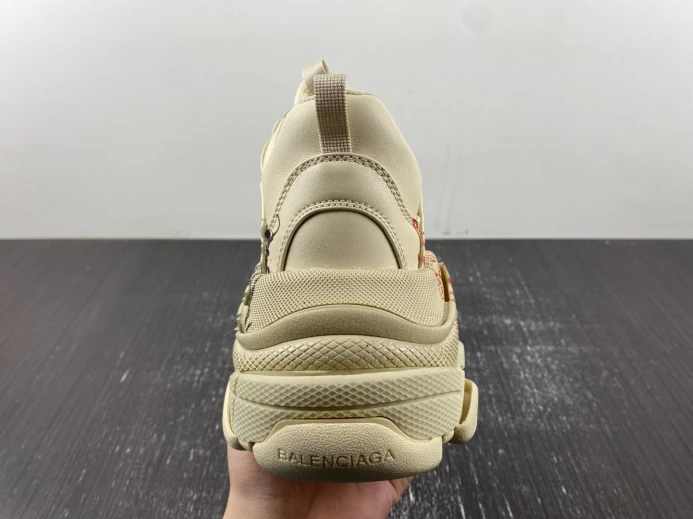 BLCG TRIPLE S SNEAKER 536737 W2FAY StreetReady 2498