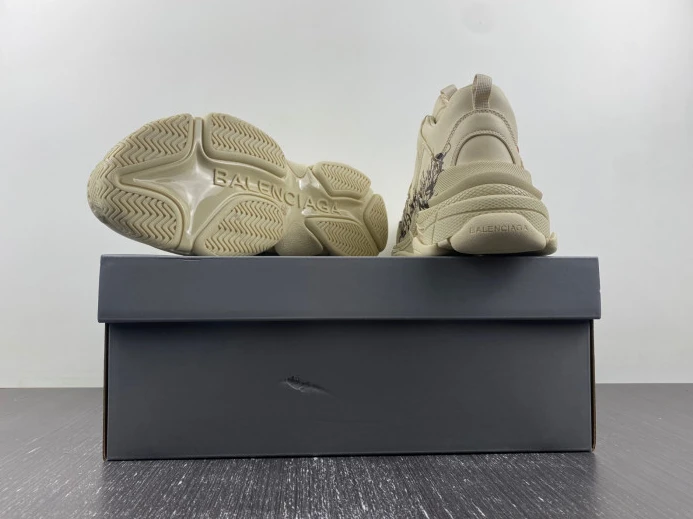 BLCG TRIPLE S SNEAKER 536737 W2FAY StreetReady 2498