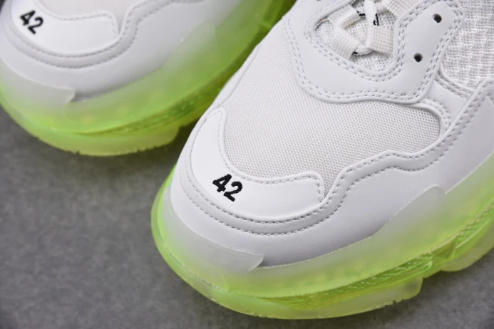 BLCG TRIPLE S SNEAKER 541624 W2FR1 HighQuality 2509