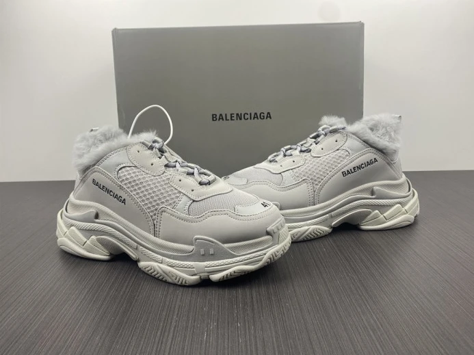 BLCG TRIPLE S SNEAKER 668563 W3CQ5 WellDesigned 2502