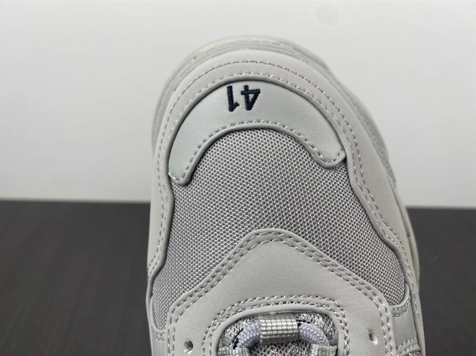 BLCG TRIPLE S SNEAKER 668563 W3CQ5 WellDesigned 2502