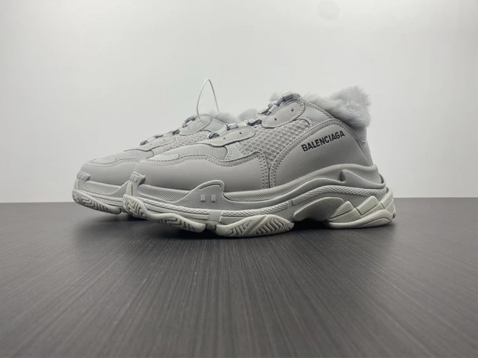 BLCG TRIPLE S SNEAKER 668563 W3CQ5 WellDesigned 2502