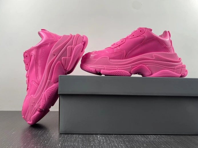 BLCG TRIPLE S SNEAKER 734953 W2PAA SportInspired 2486