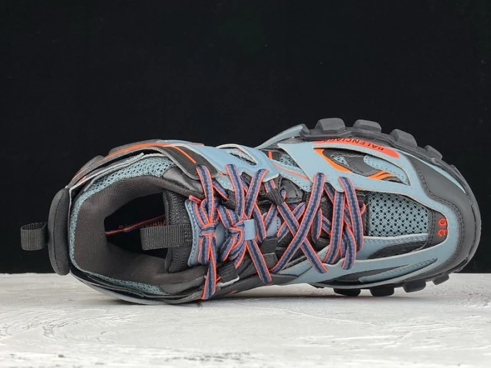 BLCG Track 542436 W2LA1 Comfortable 2619