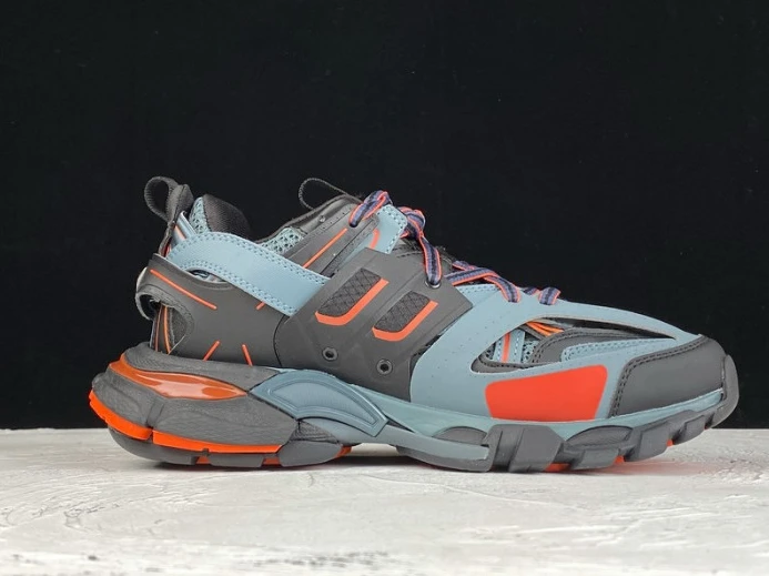 BLCG Track 542436 W2LA1 Comfortable 2619