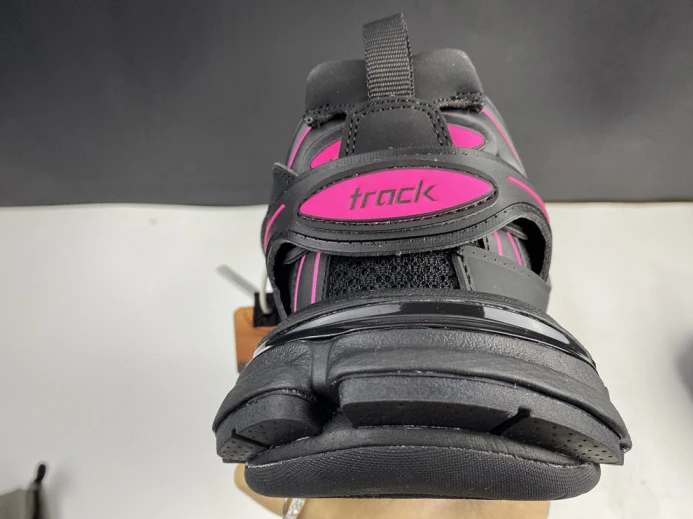 BLCG Track Sneaker 542023 W2LA1 Popular 2586