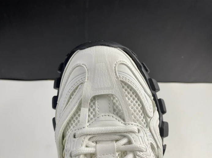 BLCG Track Sneaker 568615 W2GN3 Trendy 2592