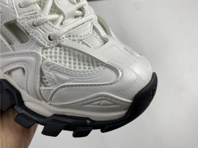 BLCG Track Sneaker 568615 W2GN3 Trendy 2592