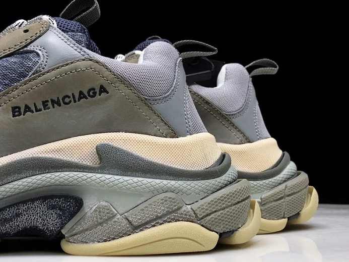 BLCG Triple S Grey Beige 656686 W06G01 Popular 2528