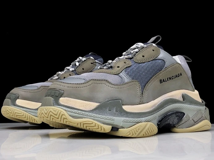 BLCG Triple S Grey Beige 656686 W06G01 Popular 2528