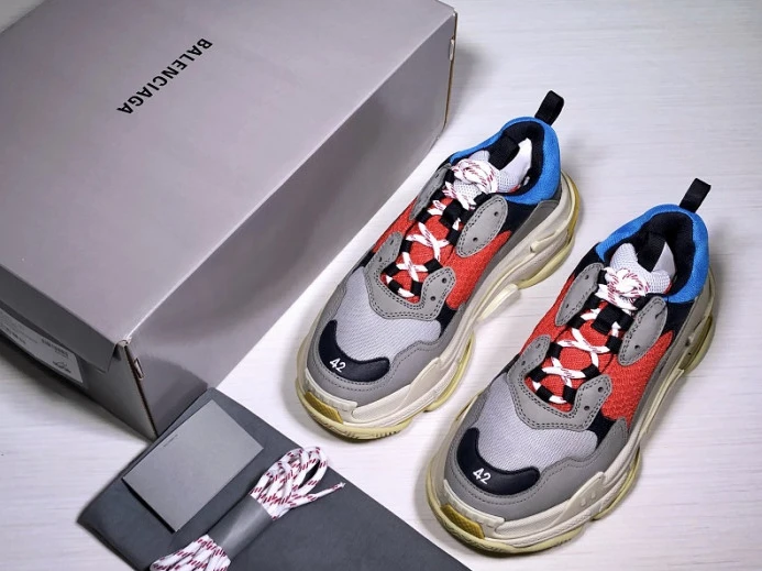 BLCG Triple S Grey Red Blue (2018 Reissue) 533883 W0902 Trendy 2542