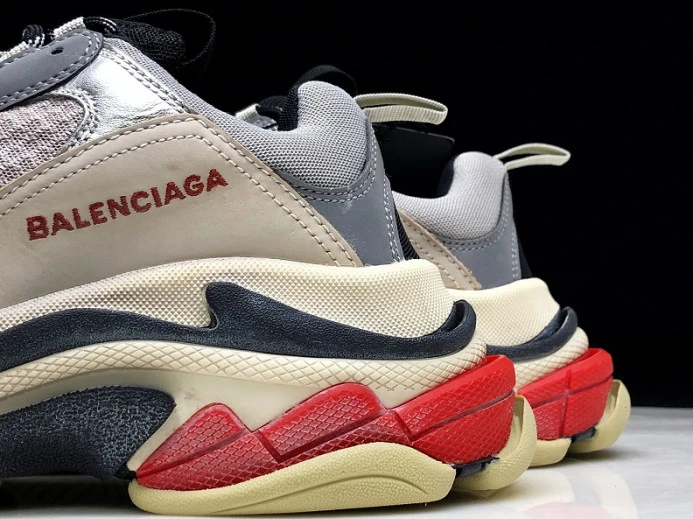 BLCG Triple S Silver Red (2018) 512175-W09O3- SmartChoice 2524
