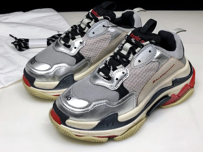 BLCG Triple S Silver Red (2018) 512175-W09O3- SmartChoice 2524