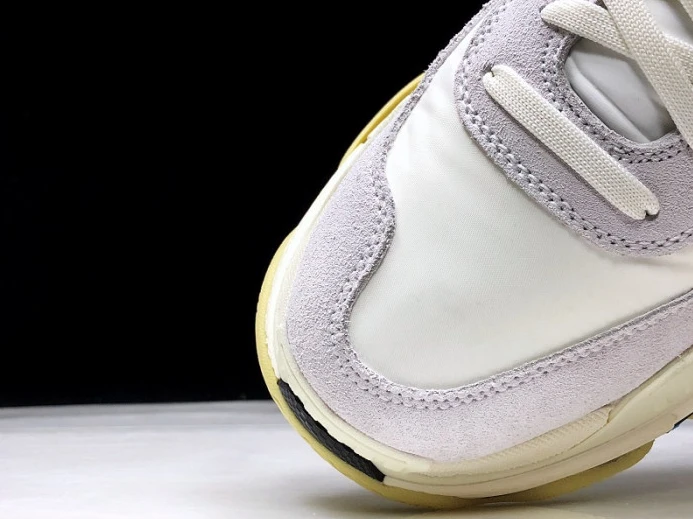BLCG Triple-S Sneaker 2.0 500597 W09T1 SportInspired 2530