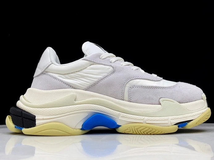 BLCG Triple-S Sneaker 2.0 500597 W09T1 SportInspired 2530