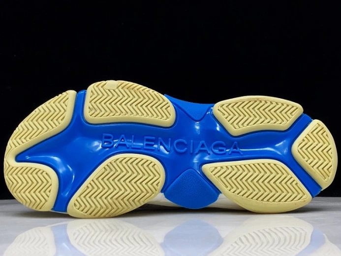 BLCG Triple-S Sneaker 2.0 500597 W09T1 SportInspired 2530