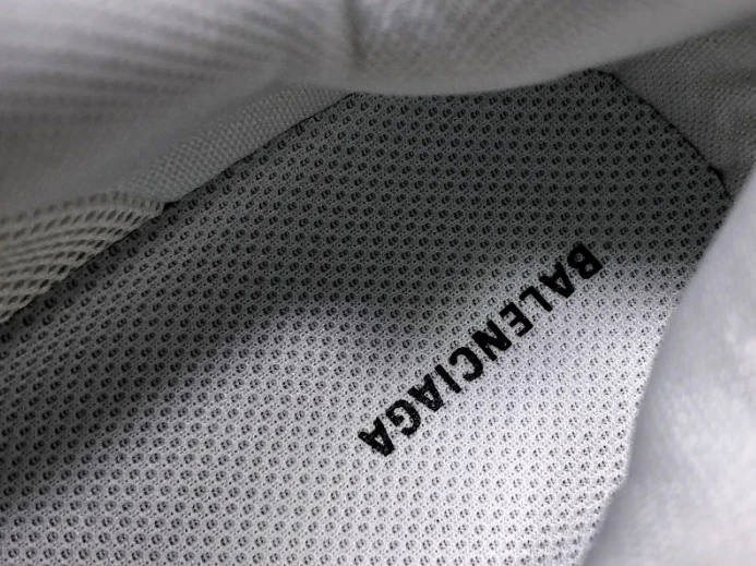 BLCG Triple S White (W) 524036-W09E1- Fashionable 2545