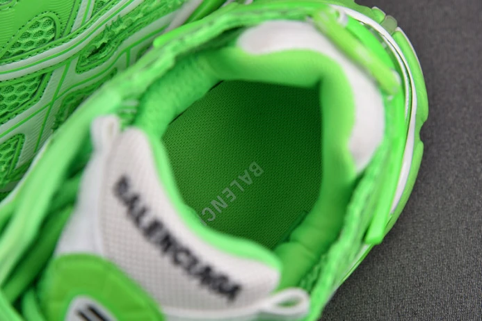 Ba*len*cia*ga runner GoAnywhere 2182