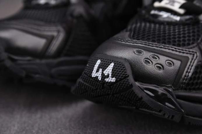 Ba*len*cia*ga runner StreetReady 2200