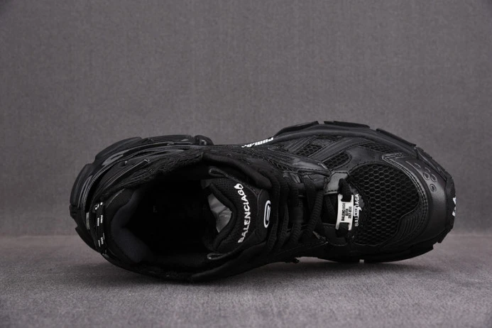 Ba*len*cia*ga runner StreetReady 2200
