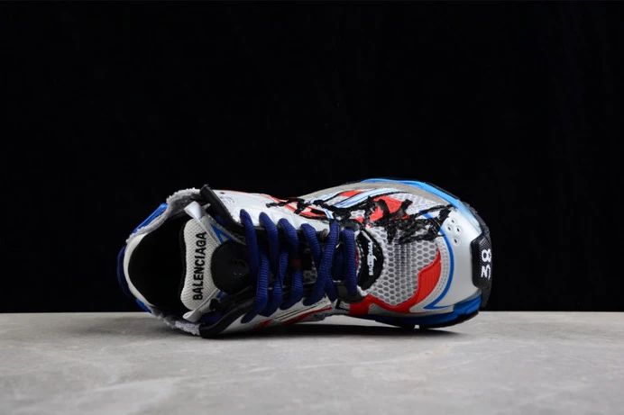 Ba*len*cia*ga runner WellDesigned 2184